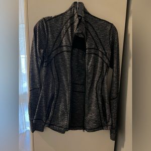 Lululemon jacket size 2